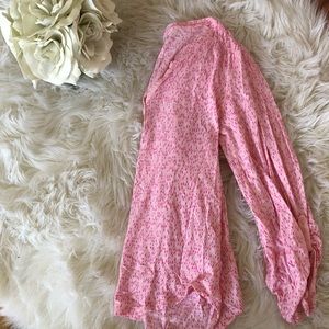 •~ CALVIN KLEIN TEE~•